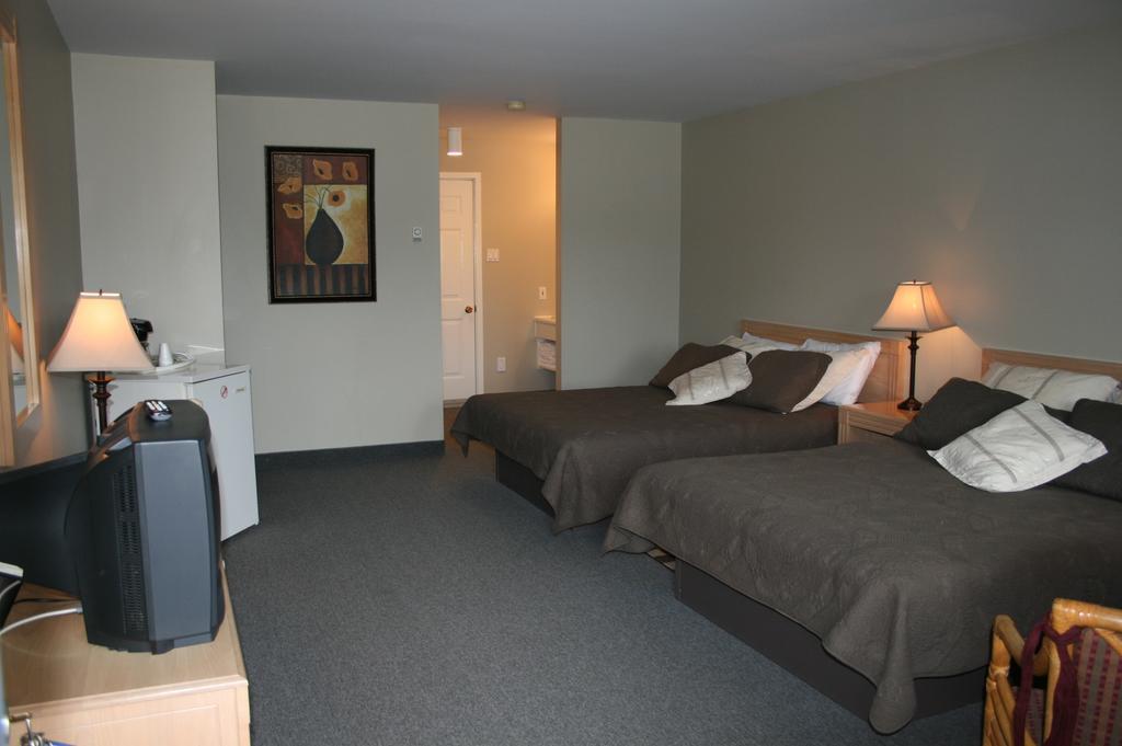 Hotel La Cuillere A Pot Saint-Donat-de-Montcalm Pokój zdjęcie