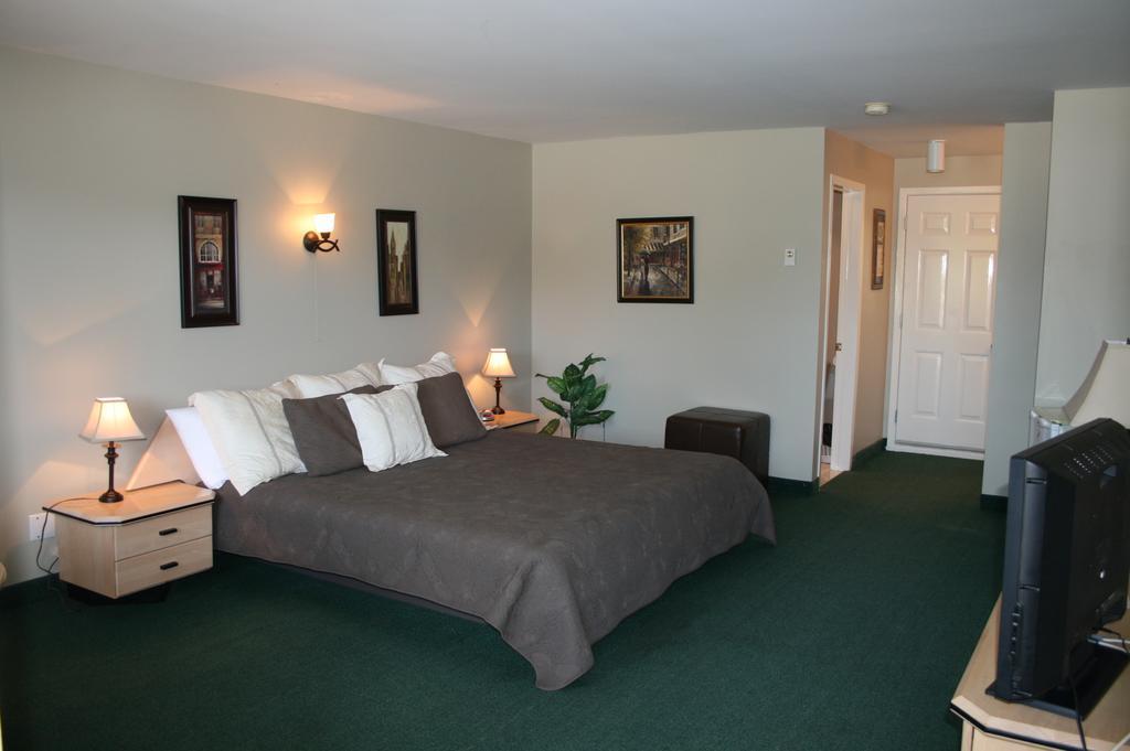 Hotel La Cuillere A Pot Saint-Donat-de-Montcalm Pokój zdjęcie