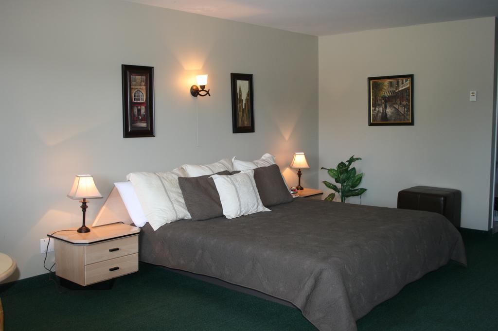 Hotel La Cuillere A Pot Saint-Donat-de-Montcalm Pokój zdjęcie